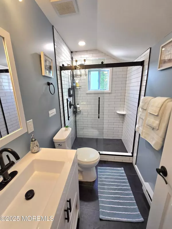 Asbury Park, NJ 07712,406 4th Avenue #Rear Cottage