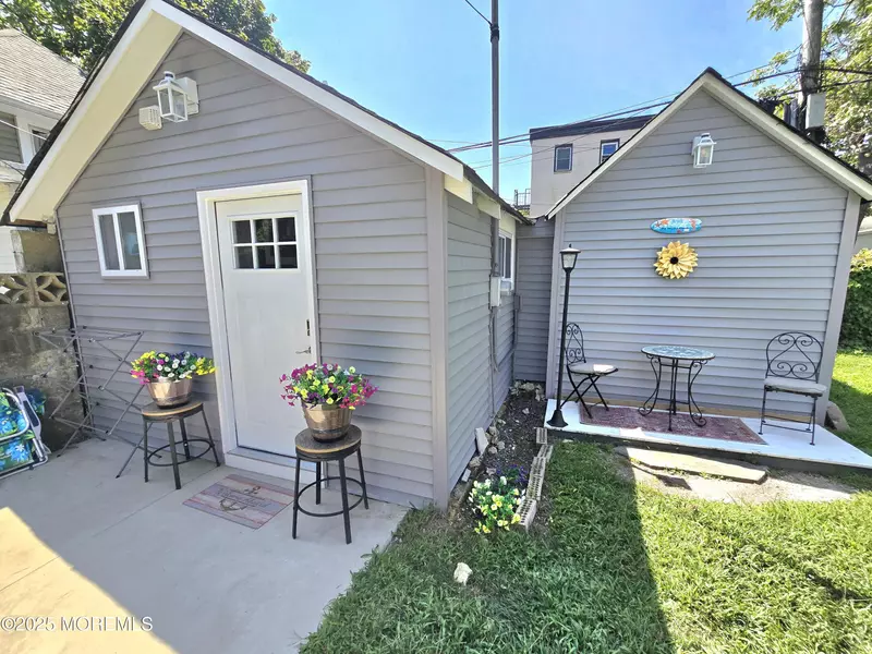 406 4th Avenue #Rear Cottage, Asbury Park, NJ 07712