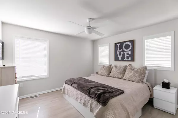 Sea Bright, NJ 07760,250 Ocean Avenue