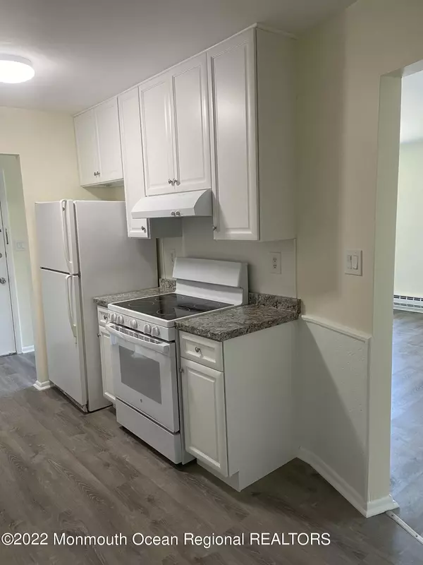 Manalapan, NJ 07726,82 Amberly Drive #F