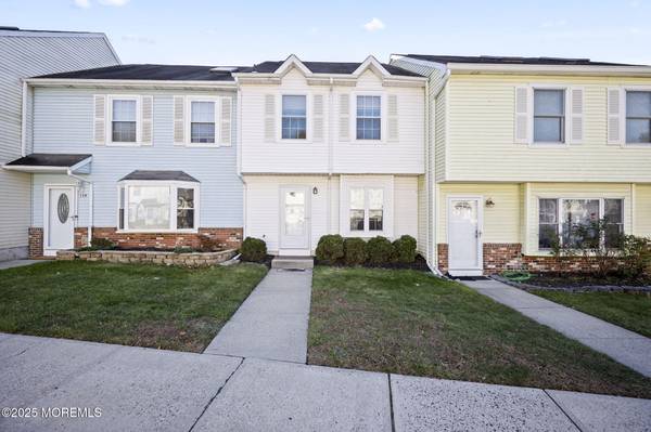 120 Joan Court, Jackson, NJ 08527