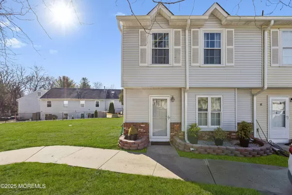 117 Joan Court, Jackson, NJ 08527