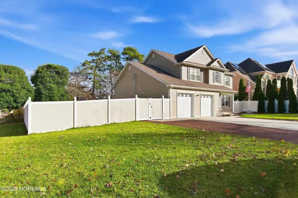 Toms River, NJ 08757,912 Hannibal Street