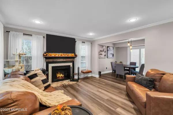 Barnegat, NJ 08005,5 Sloop Court