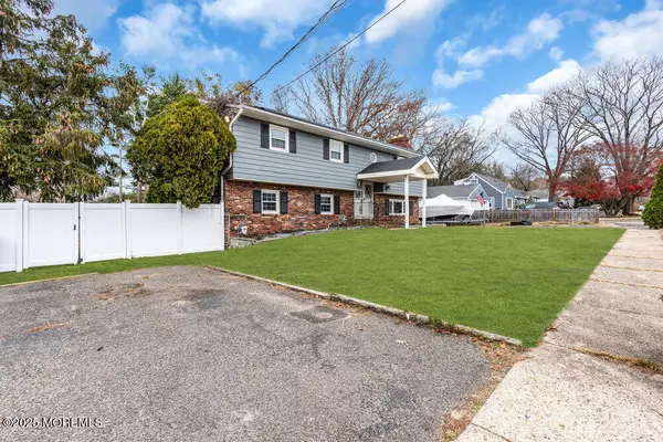 Brick, NJ 08724,40 Pinewood Drive