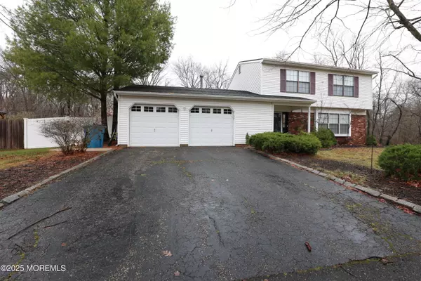Howell, NJ 07731,302 Princeton Drive