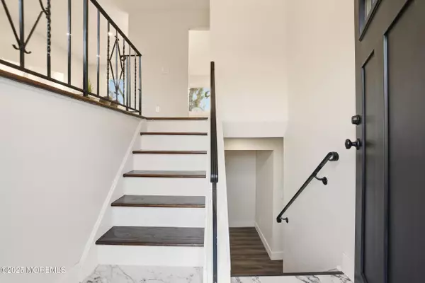 Toms River, NJ 08753,1599 Woodcrest Drive