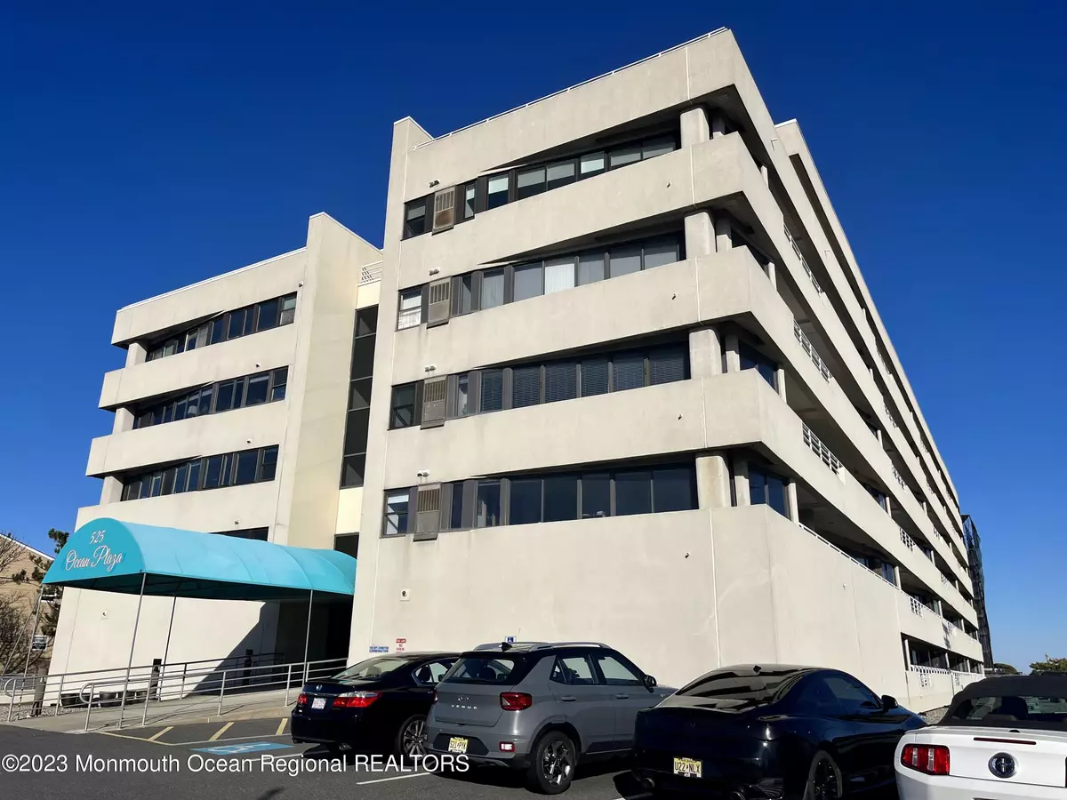 Long Branch, NJ 07740,525 Ocean Boulevard #405