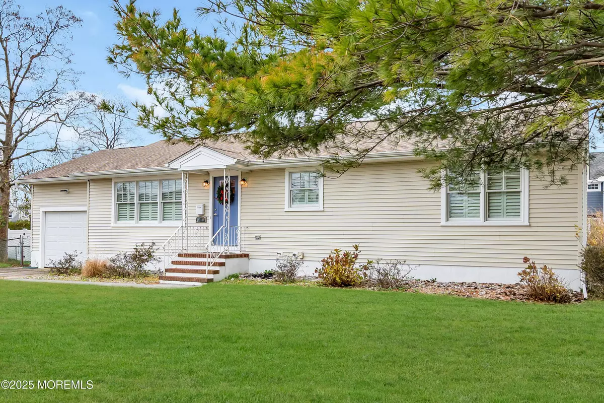 Spring Lake Heights, NJ 07762,2419 Kipling Avenue