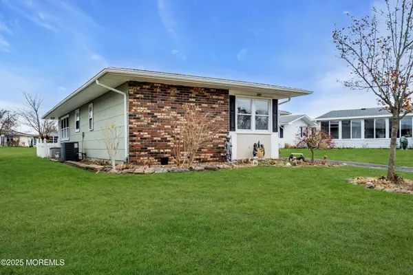 Brick, NJ 08724,201 Blake Circle