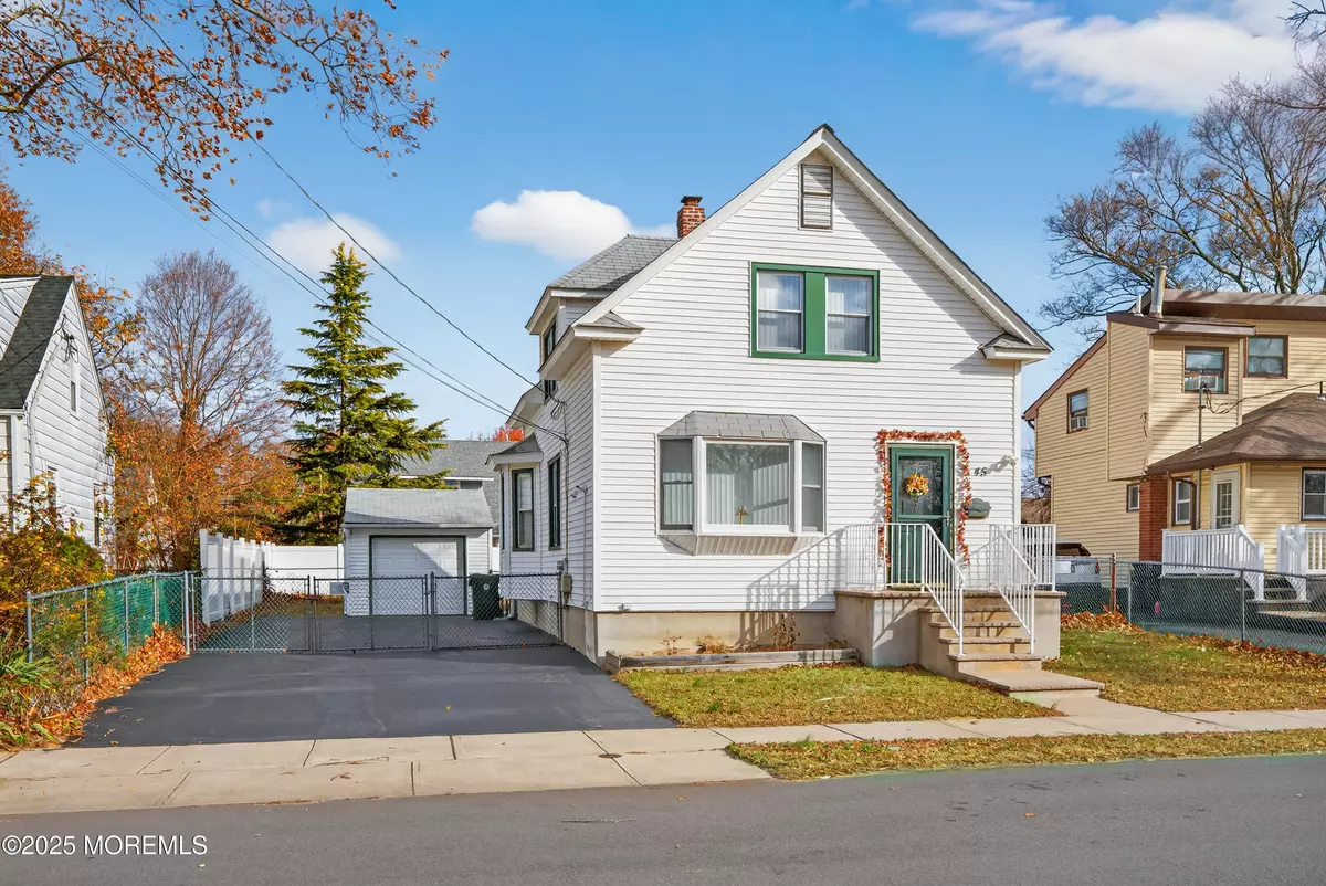 Hazlet, NJ 07734,45 8th Street