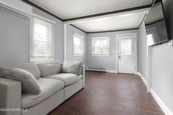 North Middletown, NJ 07748,22 Carter Avenue