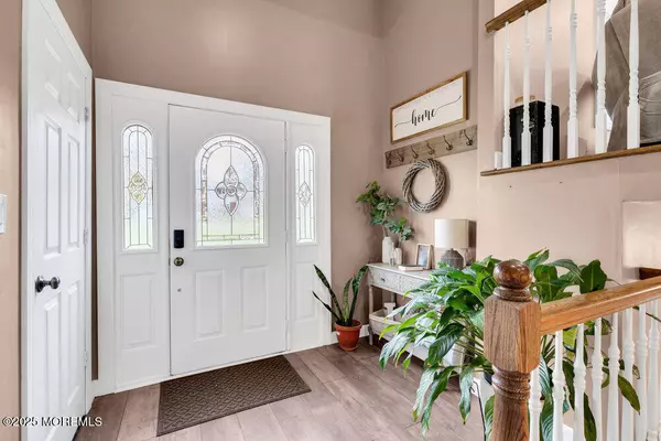 Freehold, NJ 07728,37 Glenbrook Road