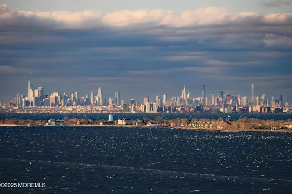 4 Hillside Road, Atlantic Highlands, NJ 07716