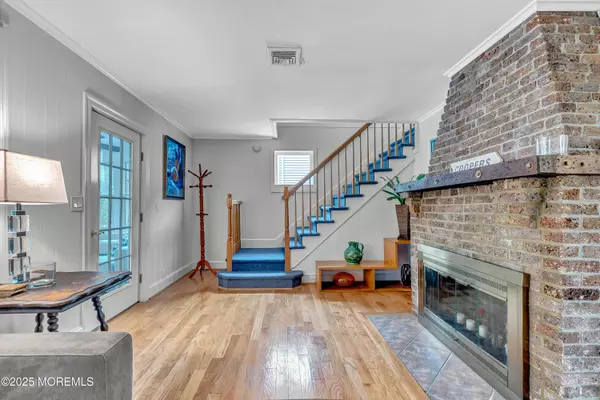 Manasquan, NJ 08736,370 E Main Street