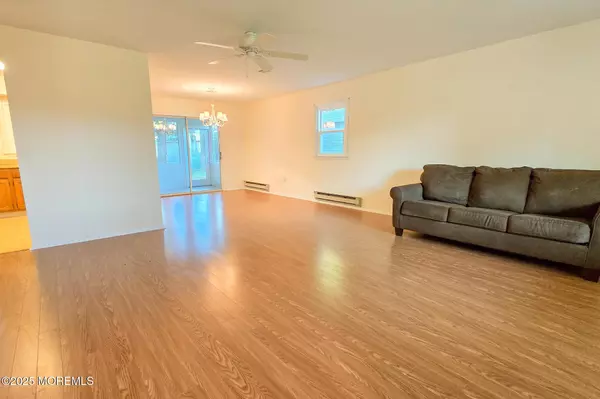 Brick, NJ 08723,91 Lauren Lane