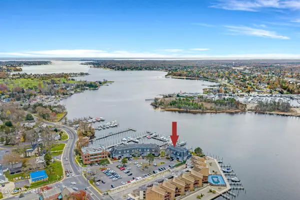 Toms River, NJ 08753,302 Spinnakers Cove