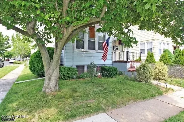 318 Garfield Street, Linden City, NJ 07036