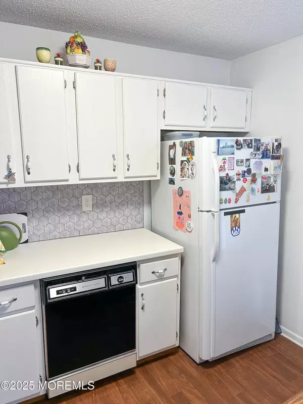 Parlin, NJ 08859,9 Chatham Square #109