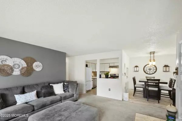 Hamilton, NJ 08619,65 Mulberry Court