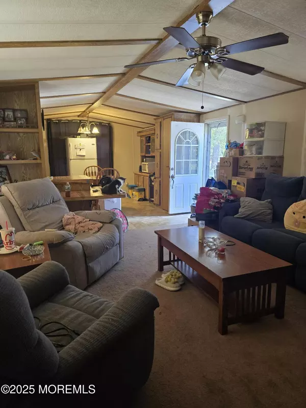 Toms River, NJ 08755,2300 Massachusetts Avenue #4