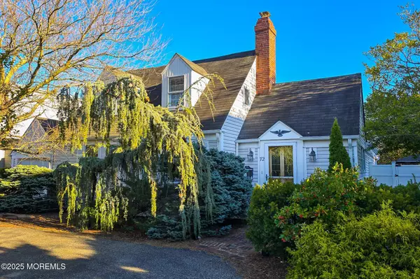 Lavallette, NJ 08735,72 Pershing Boulevard