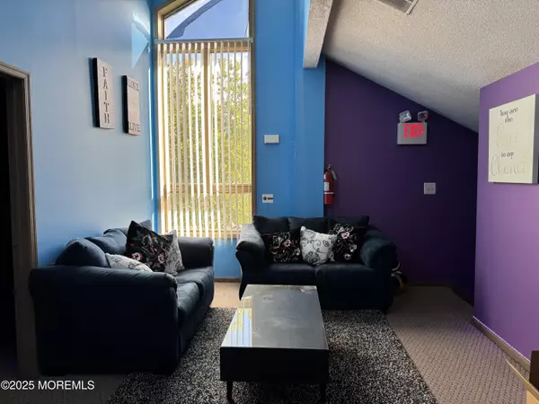 East Brunswick, NJ 08816,52 Brunswick Woods Drive