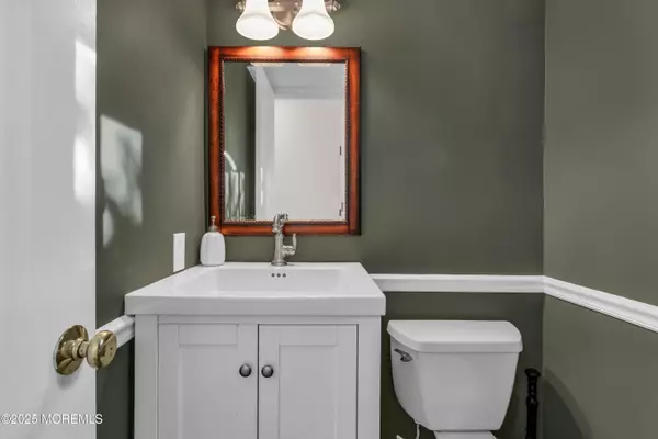 Tinton Falls, NJ 07724,19 Helene Court