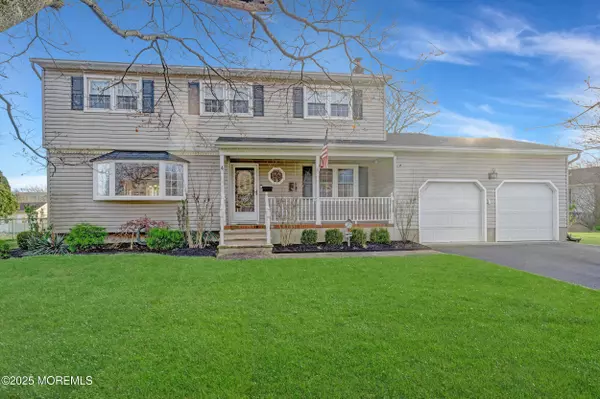 4 Brooke Street, Oakhurst, NJ 07755