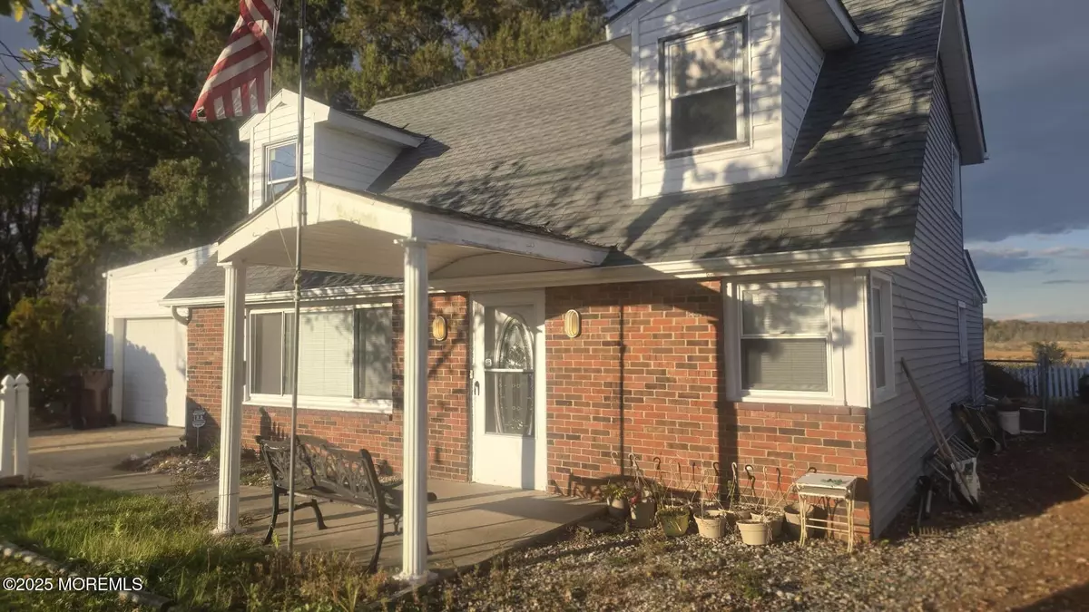 Bayville, NJ 08721,131 Veeder Lane