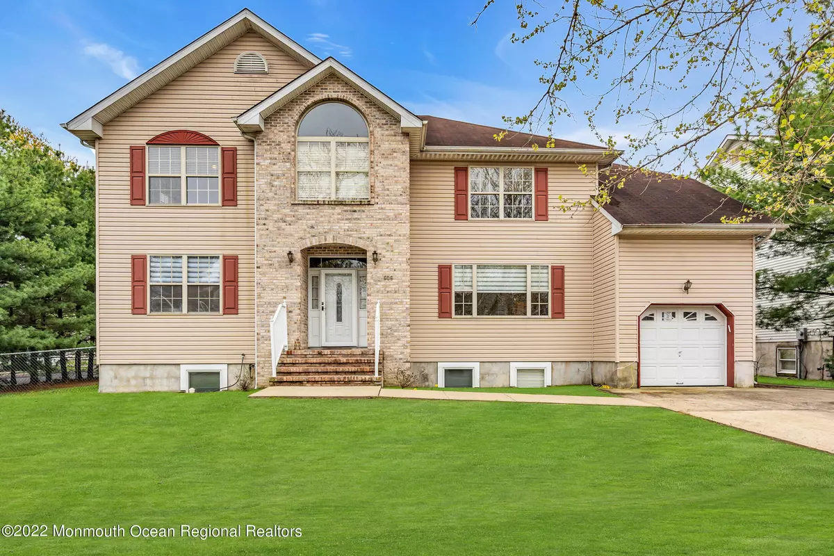 Lakewood, NJ 08701,606 W Kennedy Boulevard