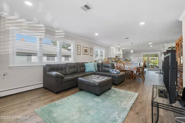 Toms River, NJ 08757,27 Montserrat Street