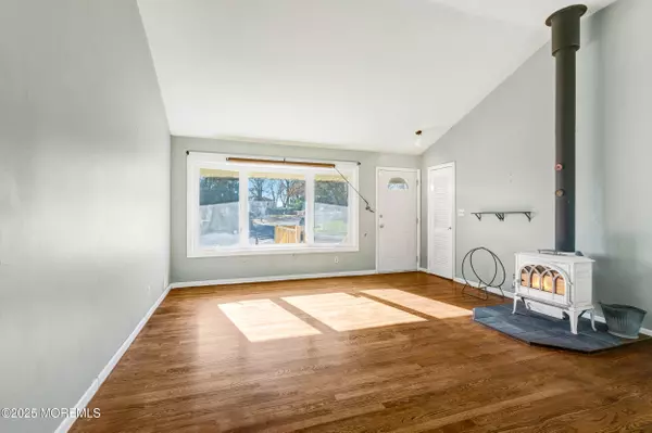 Neptune Township, NJ 07753,9 Jeanne Drive