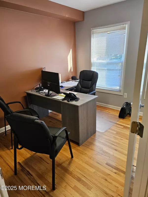 Red Bank, NJ 07701,30 Hudson Avenue #1N