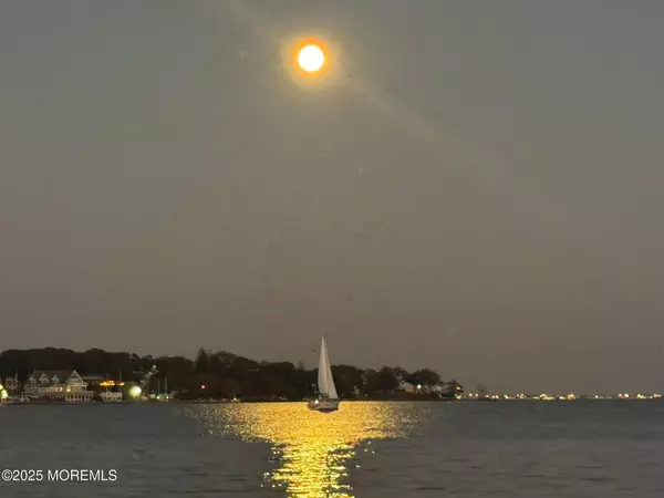 Pine Beach, NJ 08741,101 Harbor Court