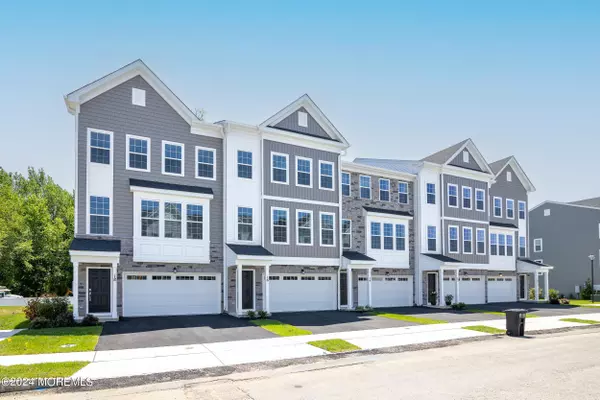 18 Crimson Drive, Manalapan, NJ 07726