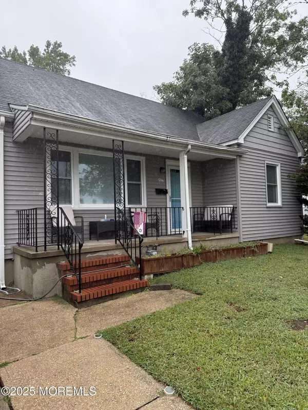 17 Wyckoff Street, Deal, NJ 07723