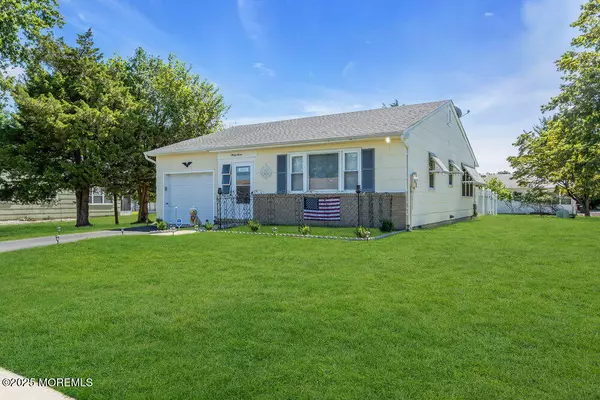 Toms River, NJ 08757,37 Carlisle Road