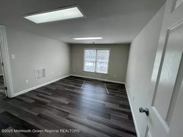 Marlboro, NJ 07746,28 N Main Street #200