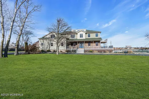 Long Branch, NJ 07740,7 Manahassett Park Drive