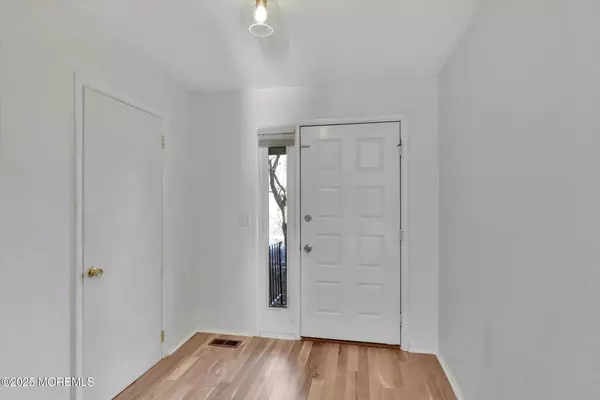 West Long Branch, NJ 07764,15 Pimlico