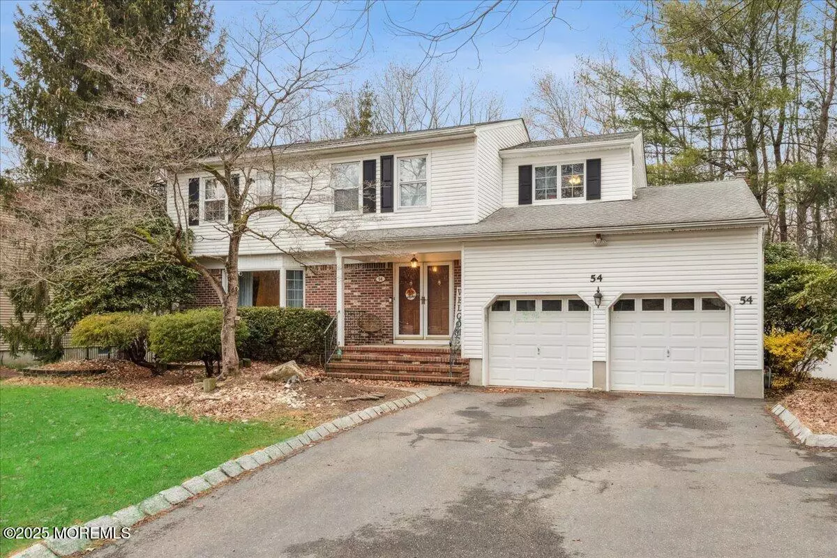 Manalapan, NJ 07726,54 Tracy Drive