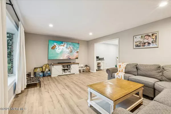 Manalapan, NJ 07726,54 Tracy Drive