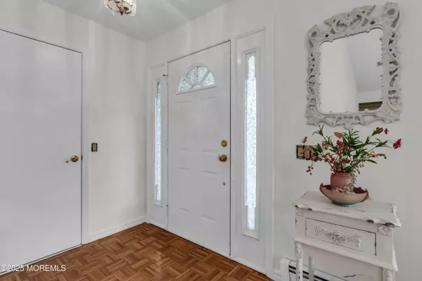 Toms River, NJ 08757,72 Narberth Way