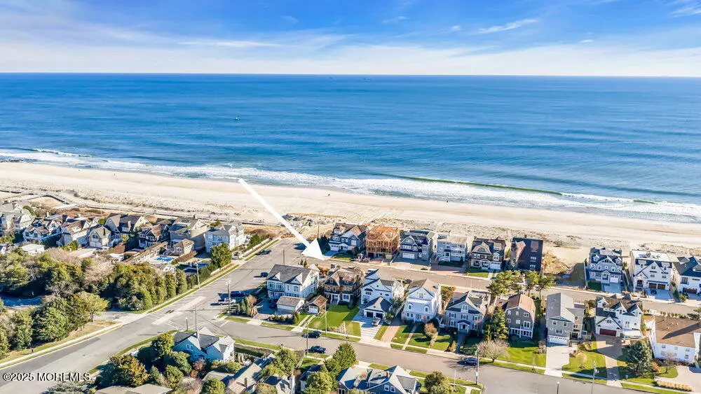 Sea Girt, NJ 08750,802 1st Avenue