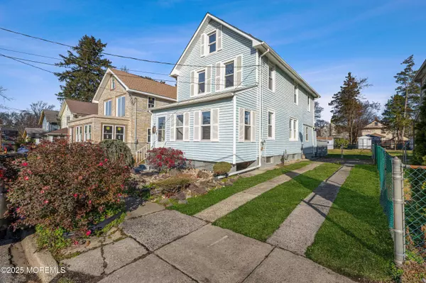 Freehold, NJ 07728,21 Henry Street