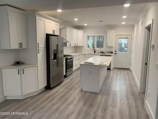 Long Branch, NJ 07740,395 Broadway