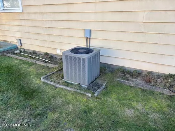 Whiting, NJ 08759,1 Deacon Court