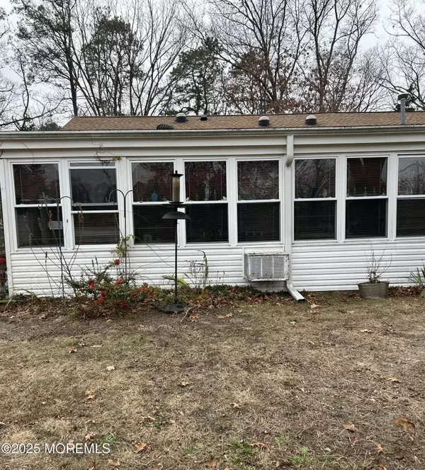 Toms River, NJ 08757,2 Maple Street #B