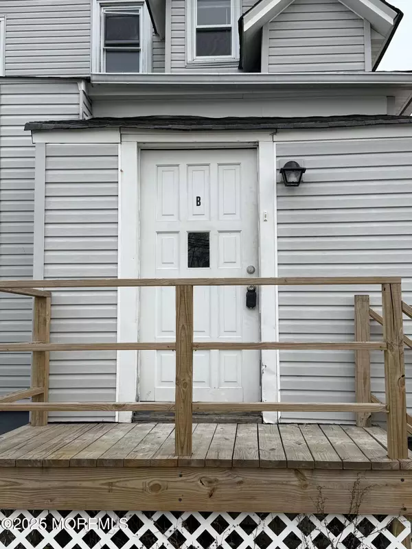 Keansburg, NJ 07734,257 Carr Avenue #B